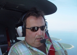 Harry Schobesberger im Flugzeug