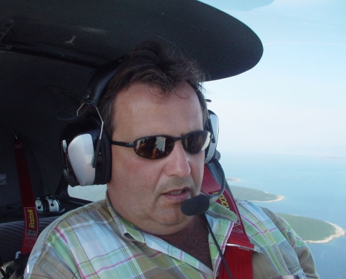 Harry Schobesberger im Flugzeug