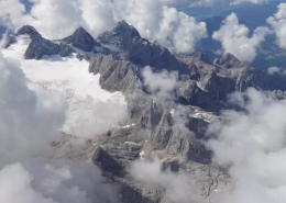 Flug über die Alpen nach Kroatien